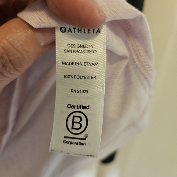 Athleta workout tops (2) - Picture 4 of 8